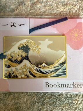 Sakura Japanese Gold-Accented Wave Metal Bookmarker